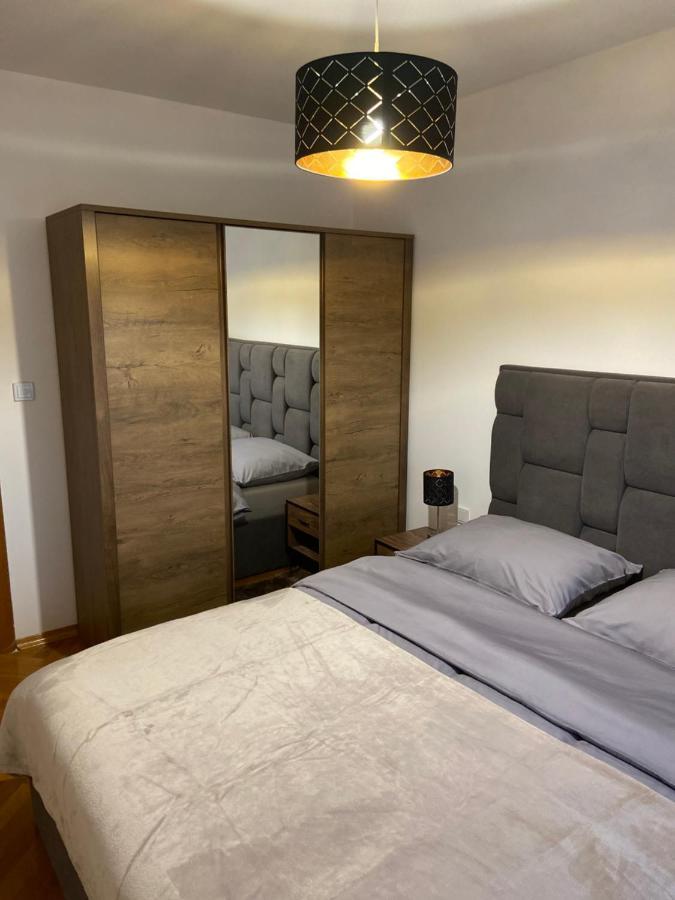 Apartman Martes Apartment Славонски брод Екстериор снимка