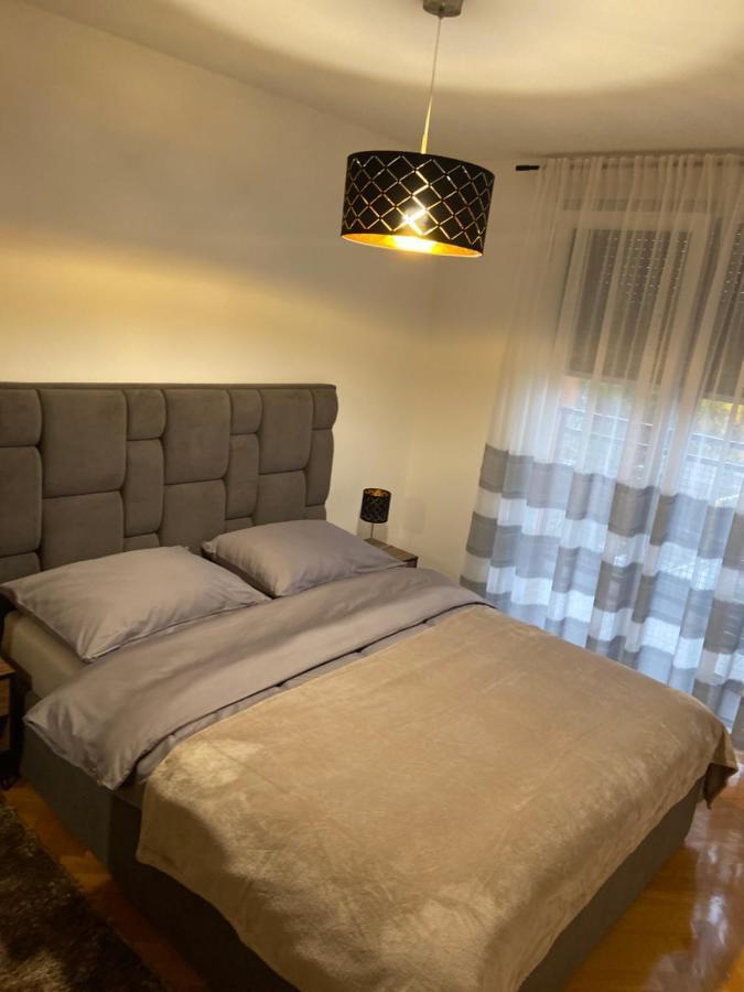 Apartman Martes Apartment Славонски брод Екстериор снимка